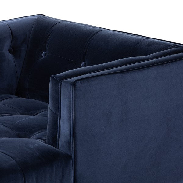 Vivian Chaise