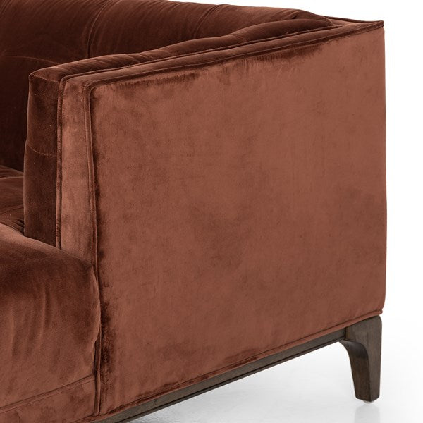 Vivian Chaise