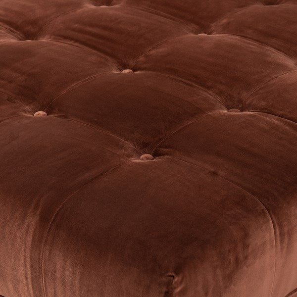 Vivian Chaise