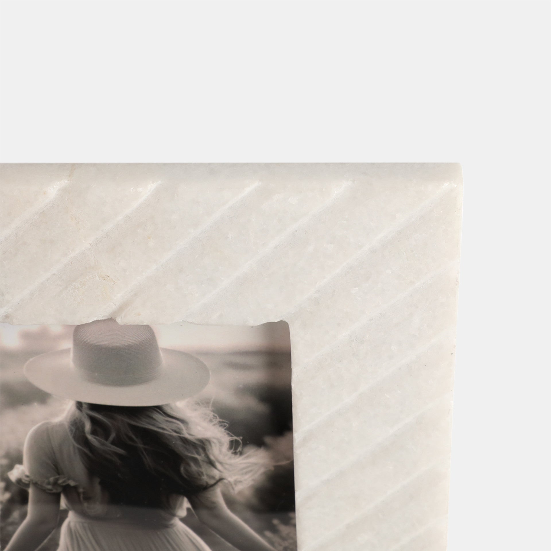 Marble Ridged Photo Frame