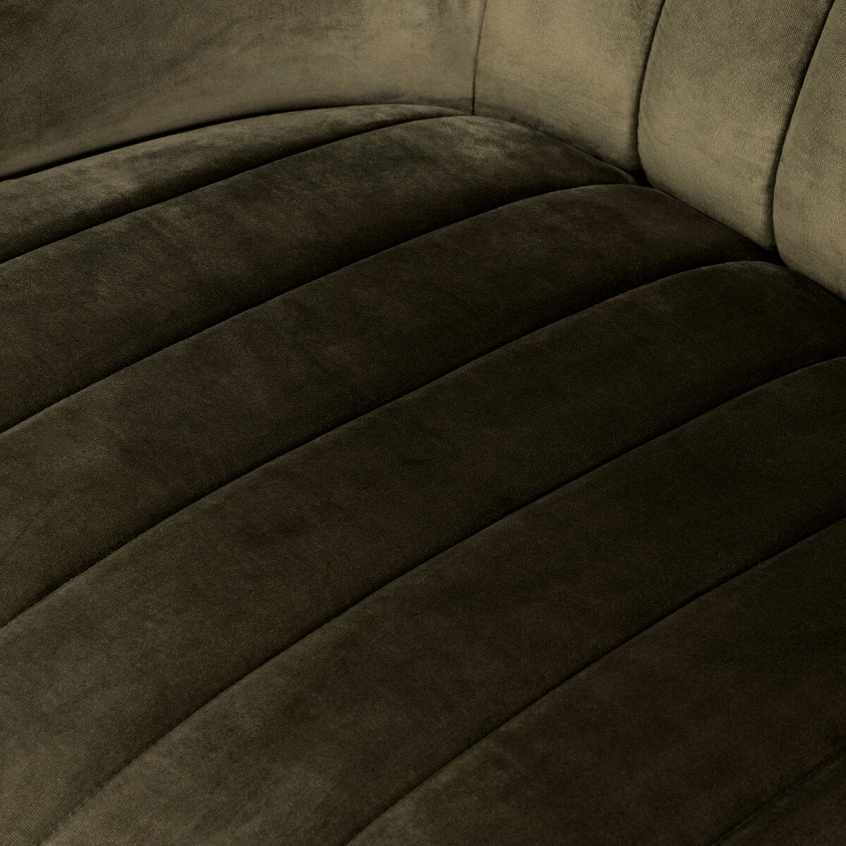 Arden Swivel Chair