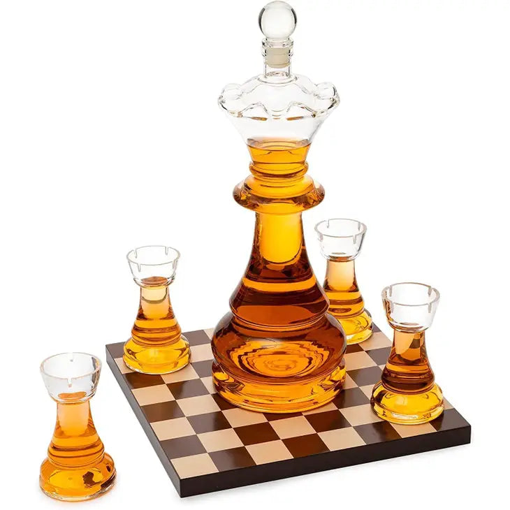 Chess Set Decanter w/ 4 Rook Glasses