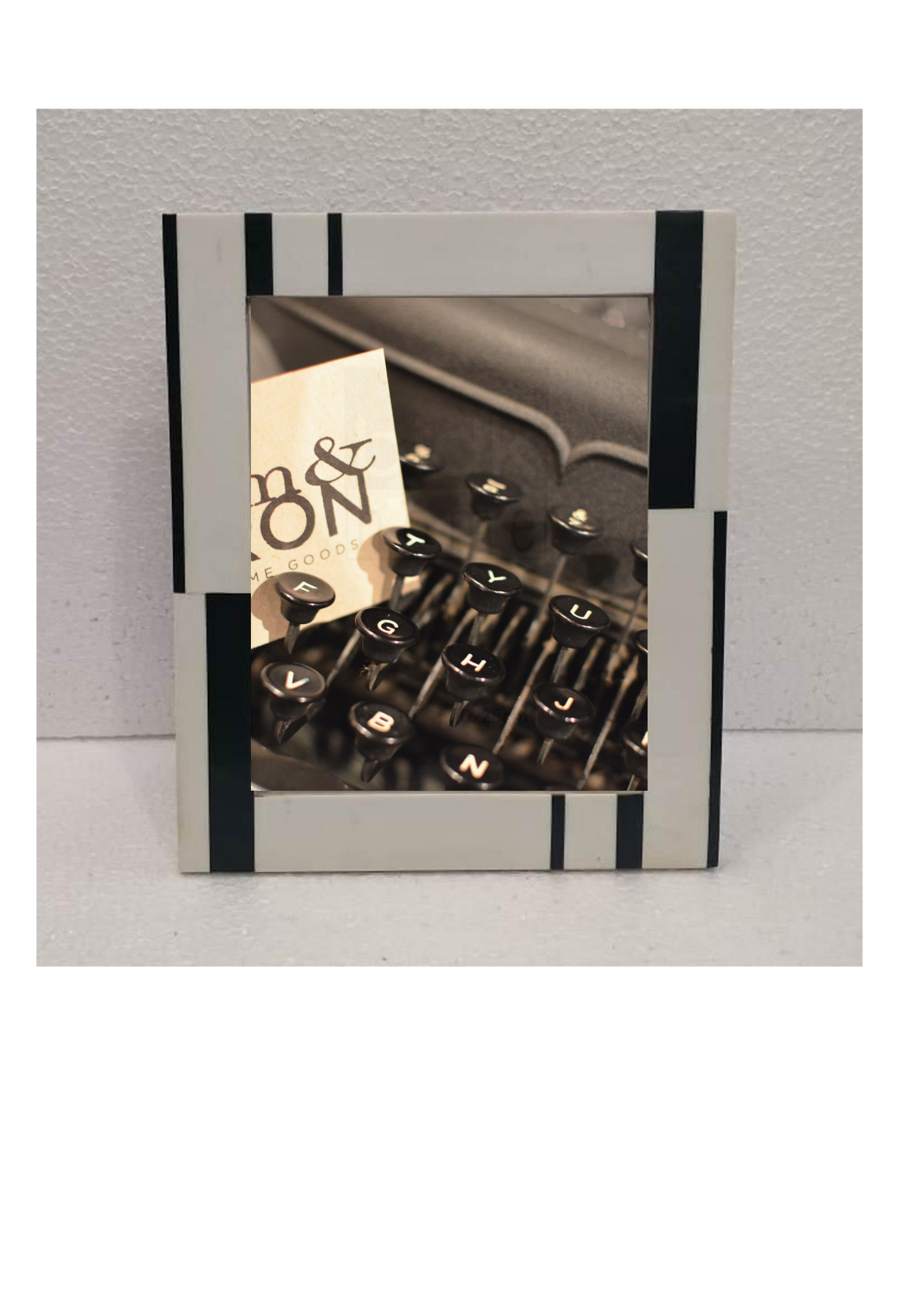 Resin Black & White Picture Frame