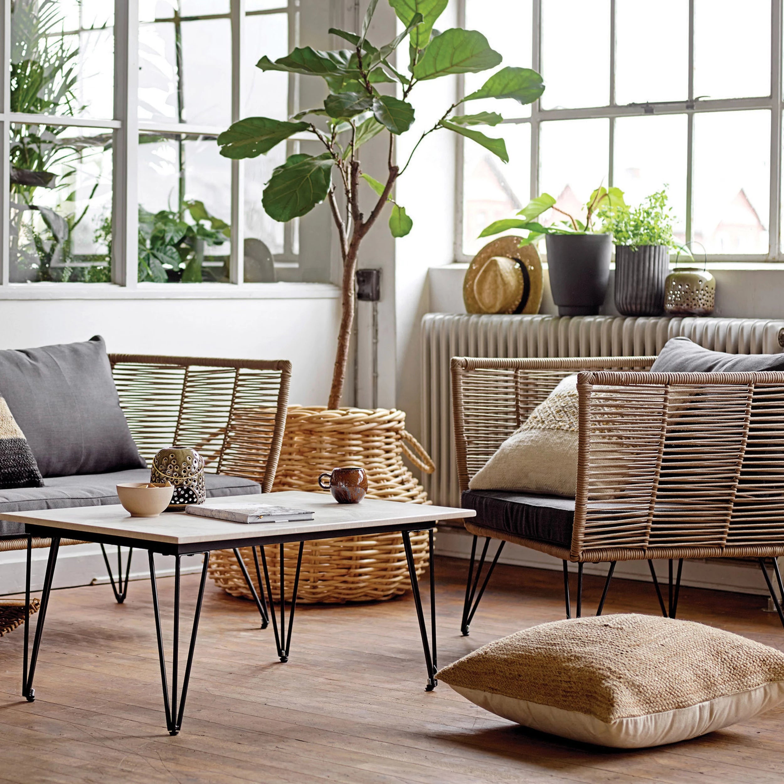 Black Metal Tapered Planters*