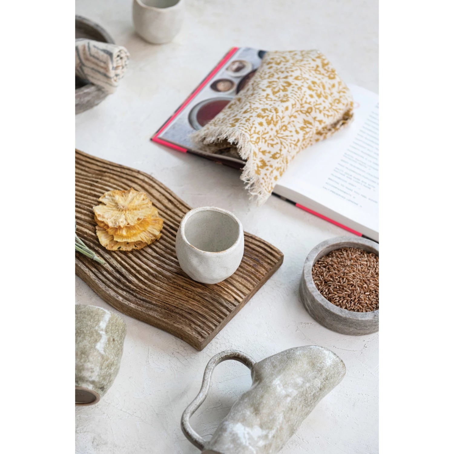 Walnut Grooved Mango Wood Cheese/Cutting Board
