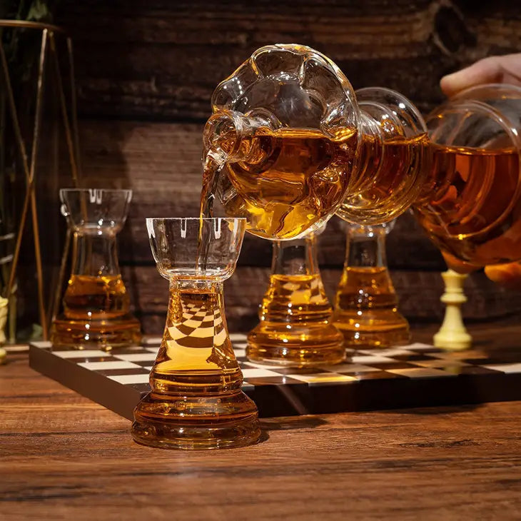 Chess Set Decanter w/ 4 Rook Glasses