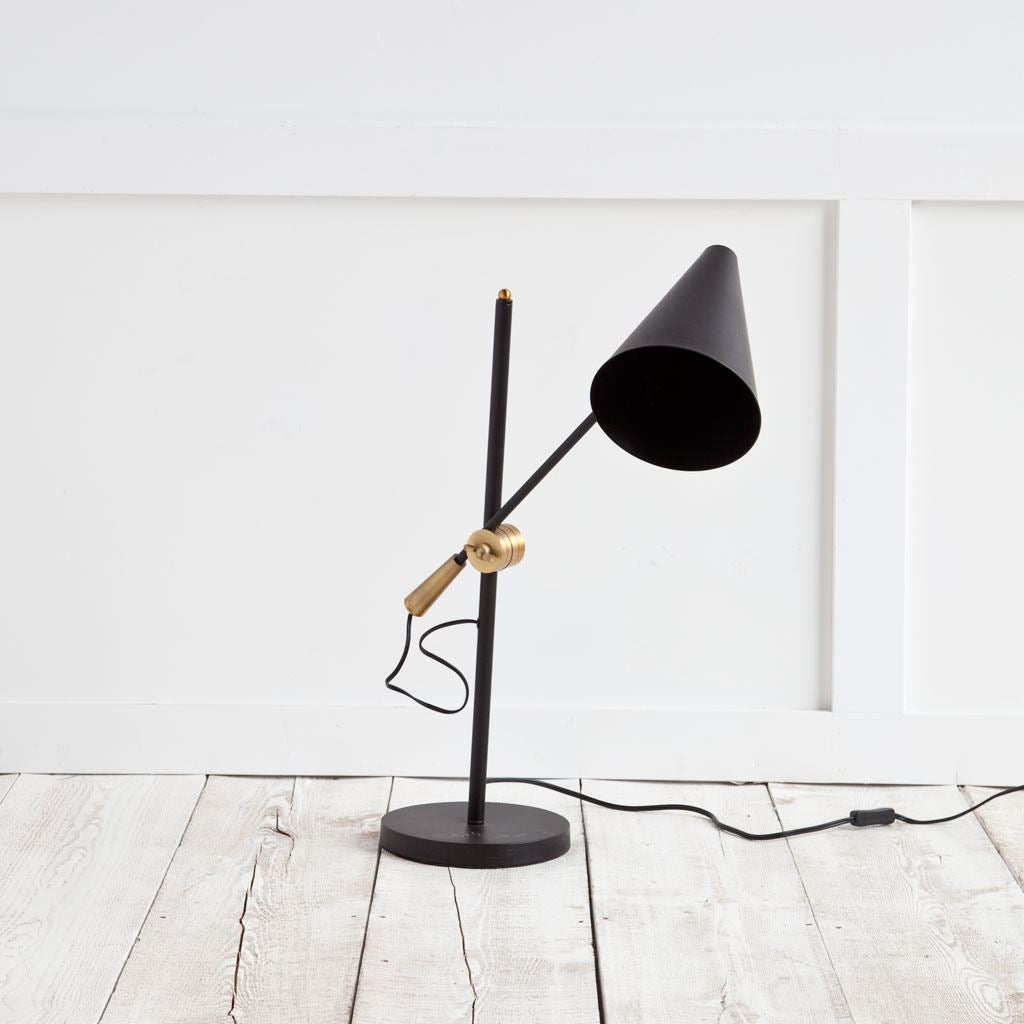 Fragon II Desk Lamp
