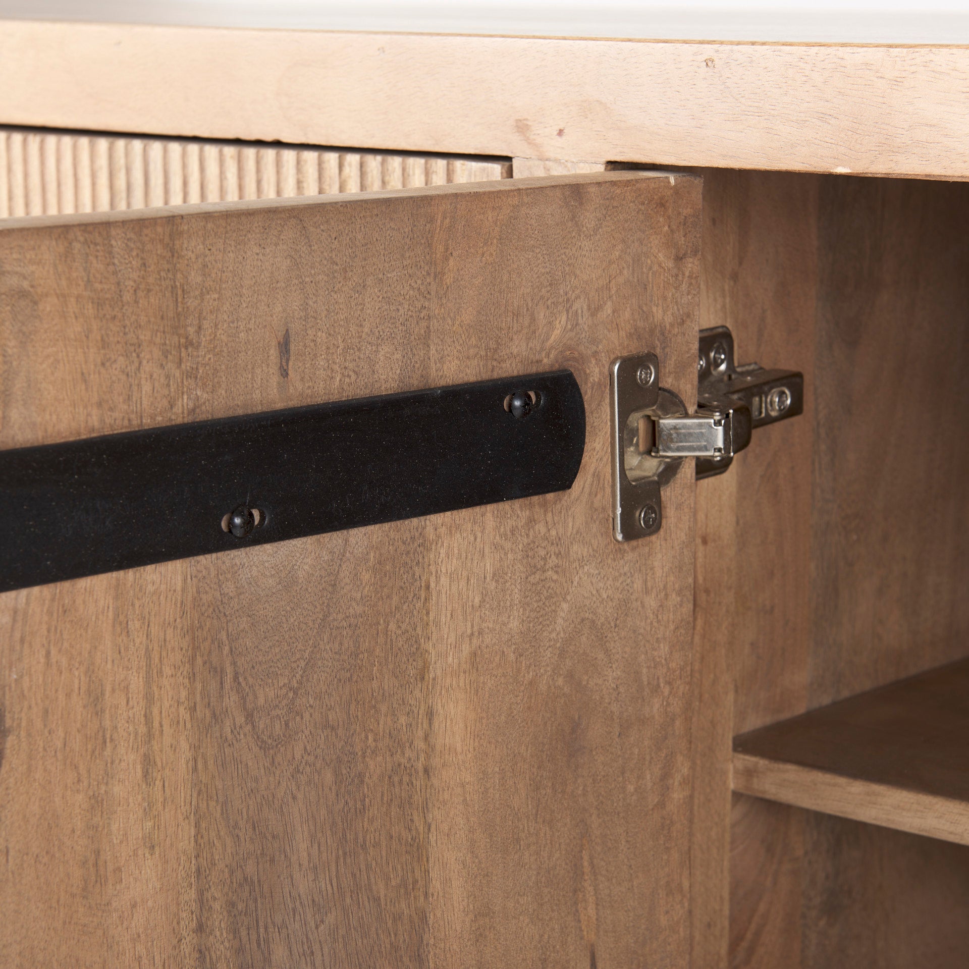 Khan Sideboard