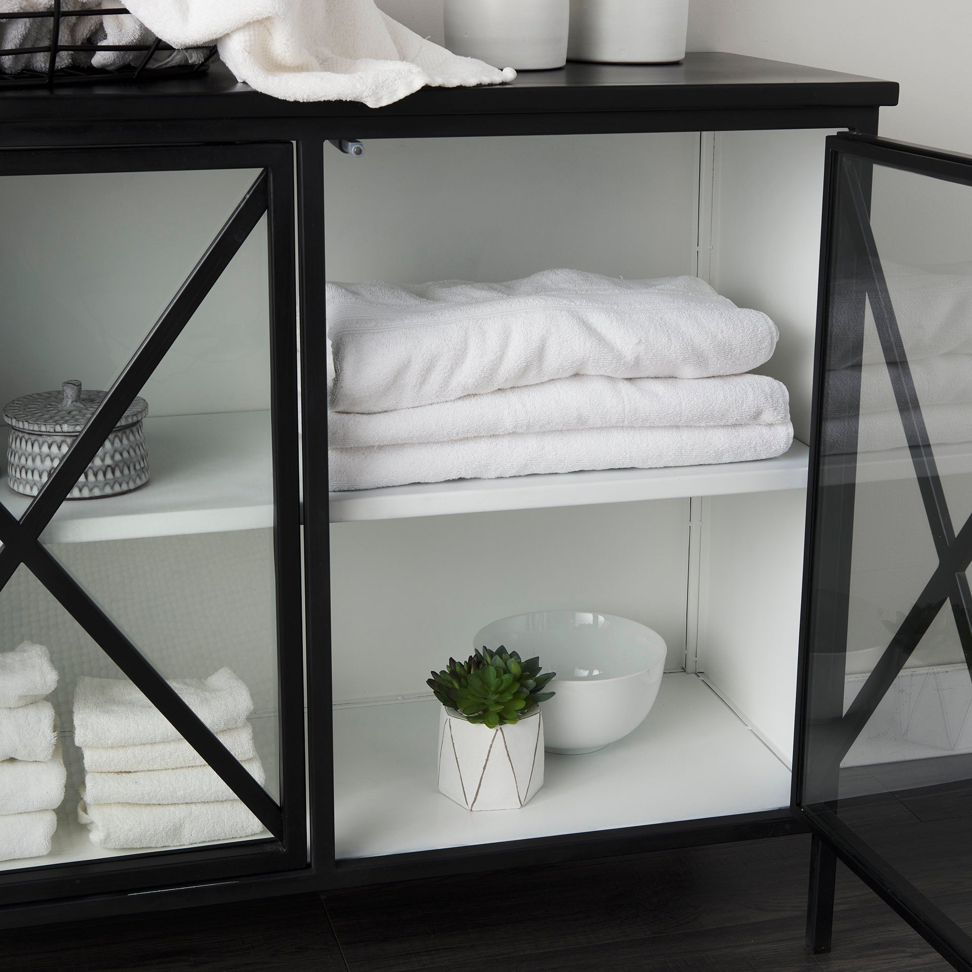 Aurelia Accent Cabinet