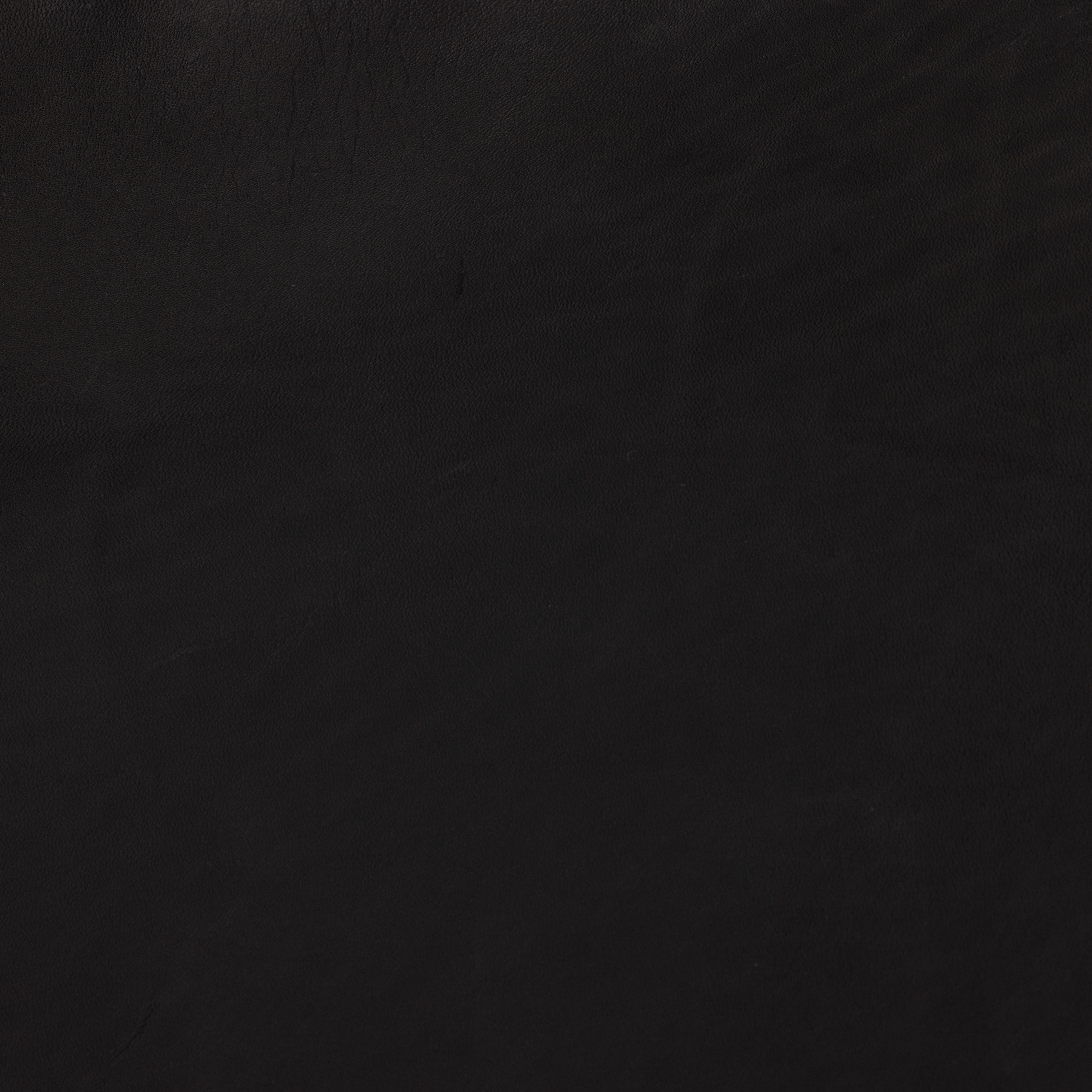 Heirloom Black