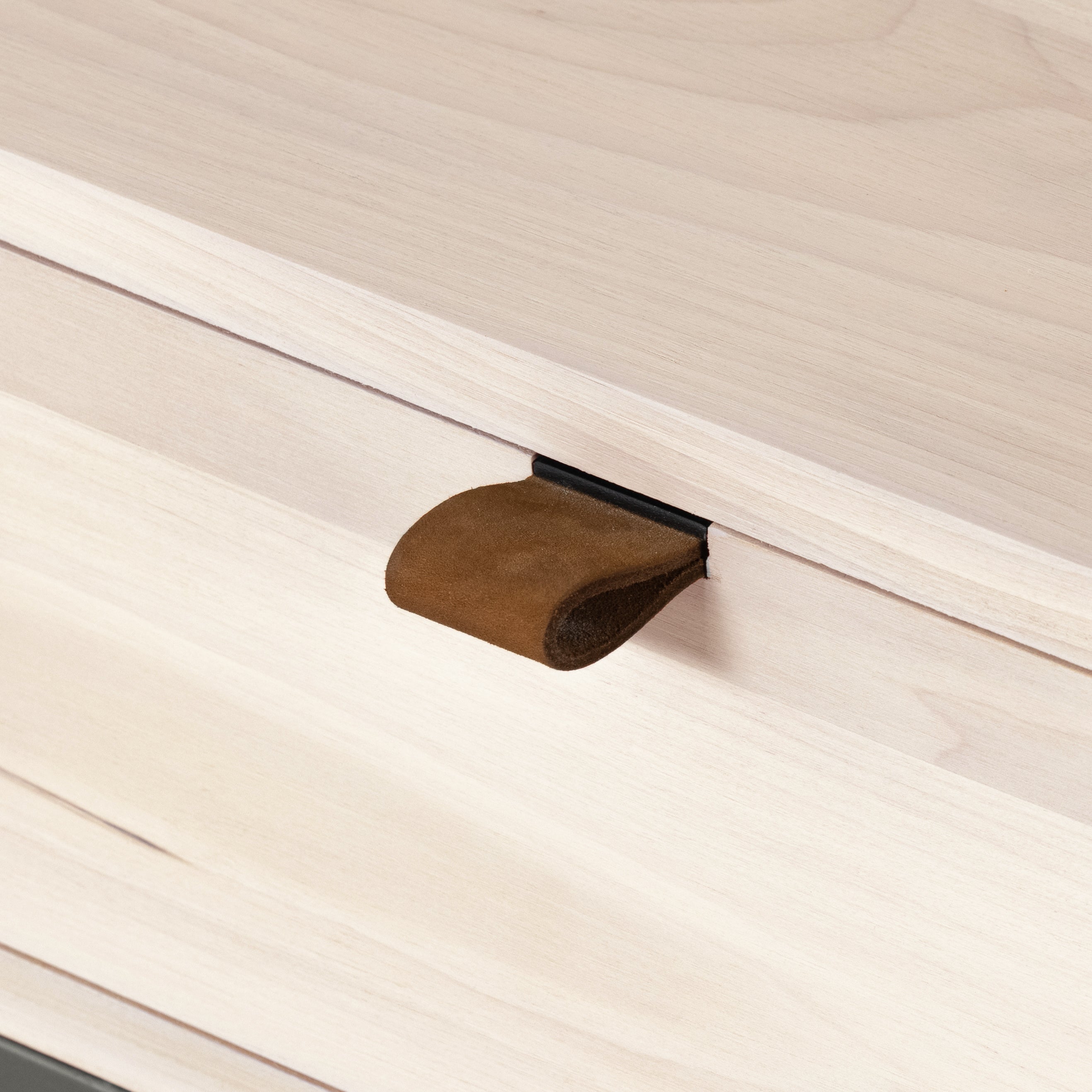 Thomas Nightstand