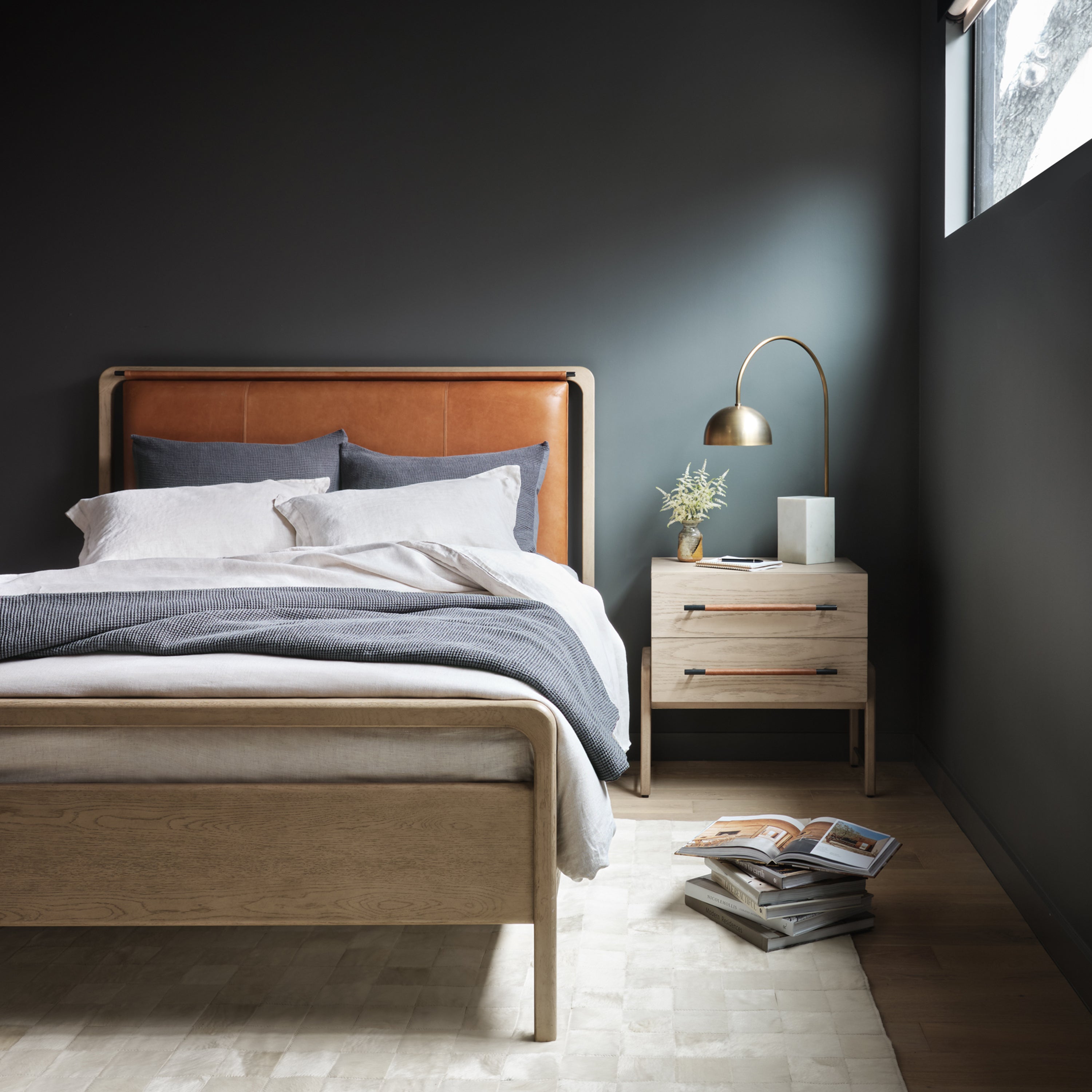 Rainier Queen Bed
