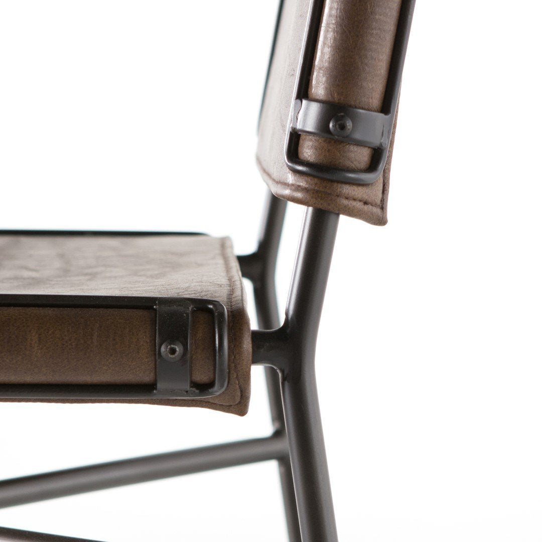 Counter: Distressed Brown