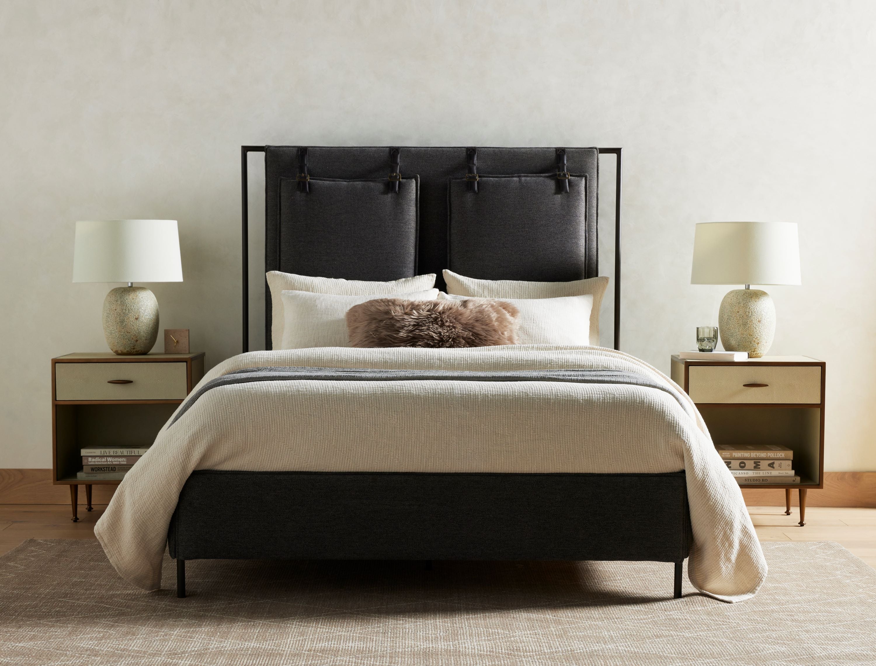 Leia King Bed