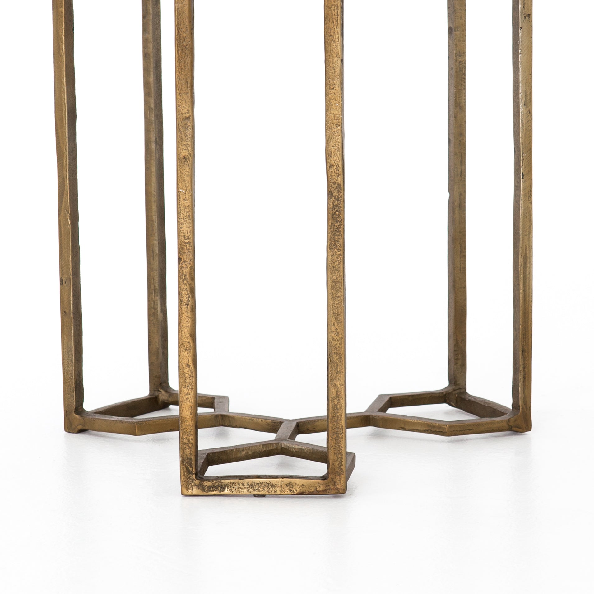 White Marble / Raw Brass