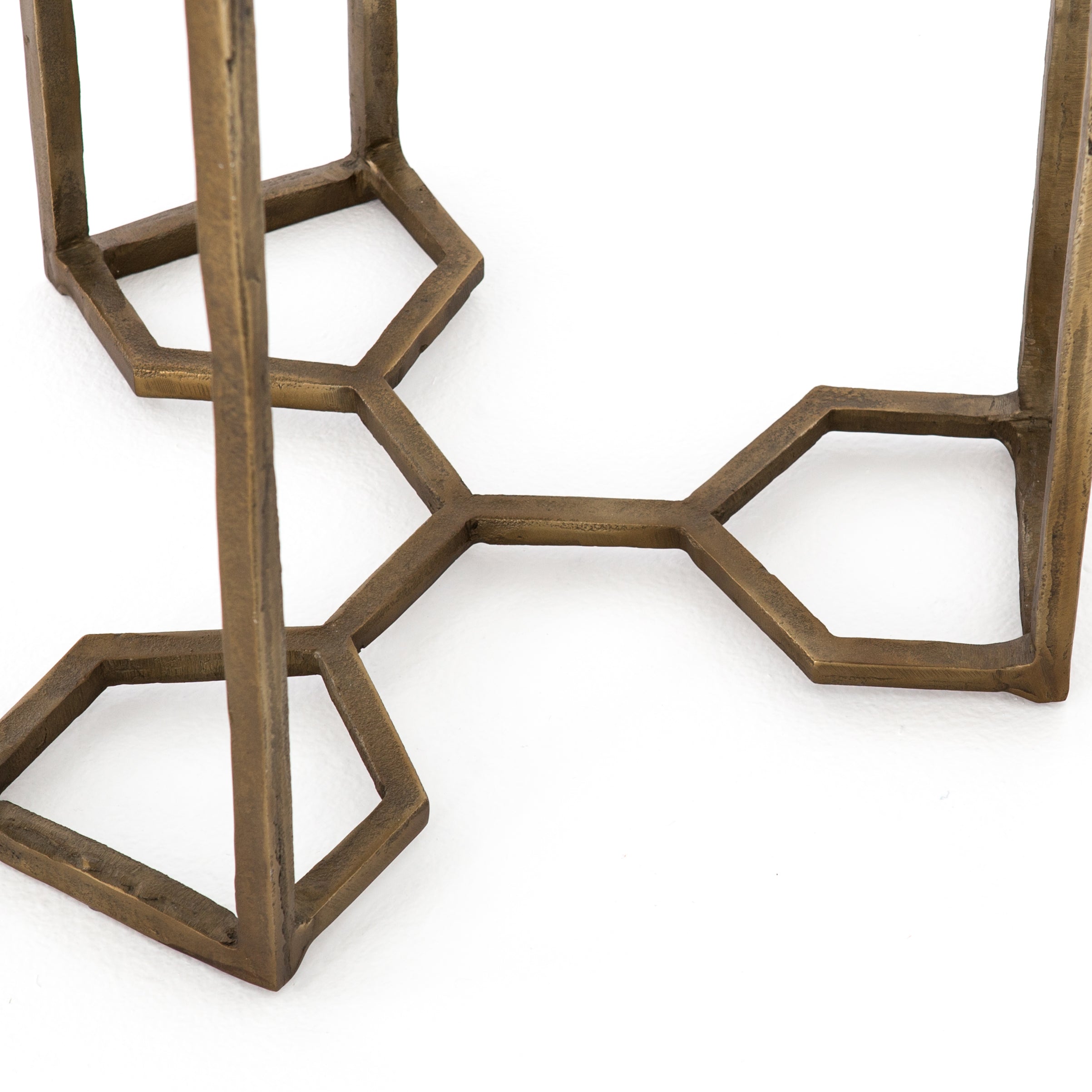 White Marble / Raw Brass