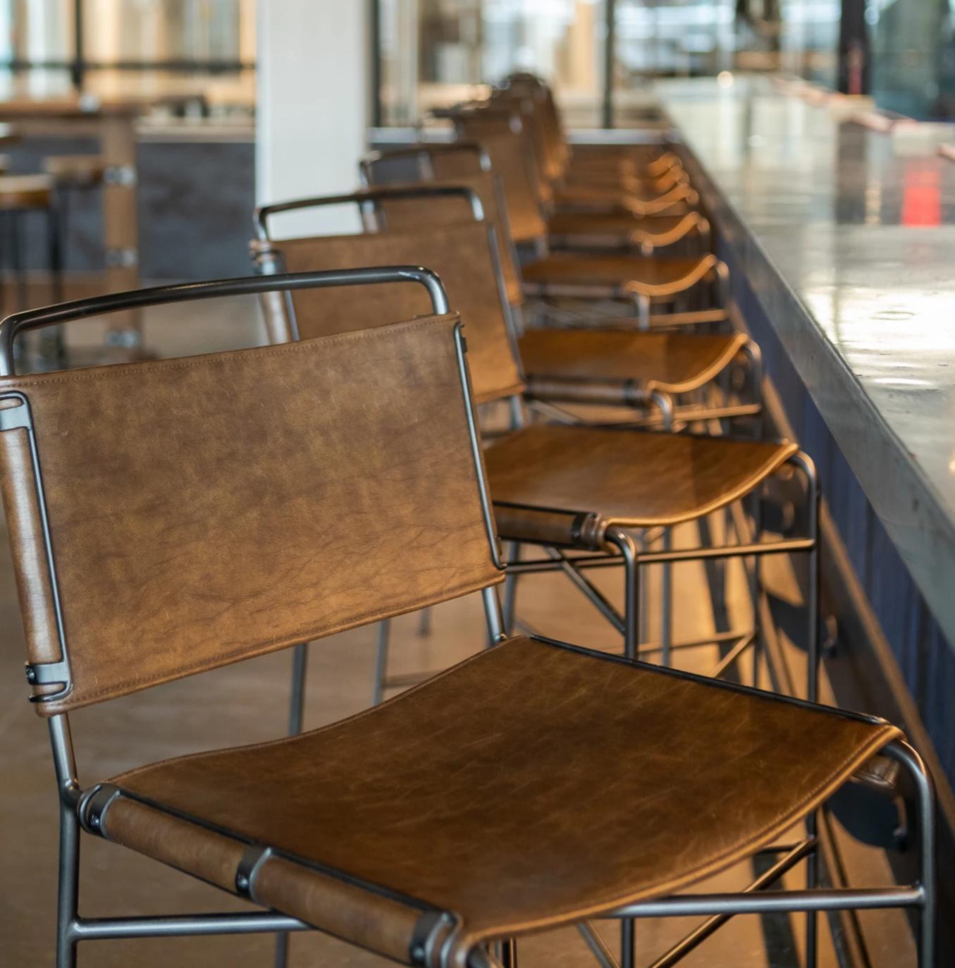 Bar: Distressed Brown