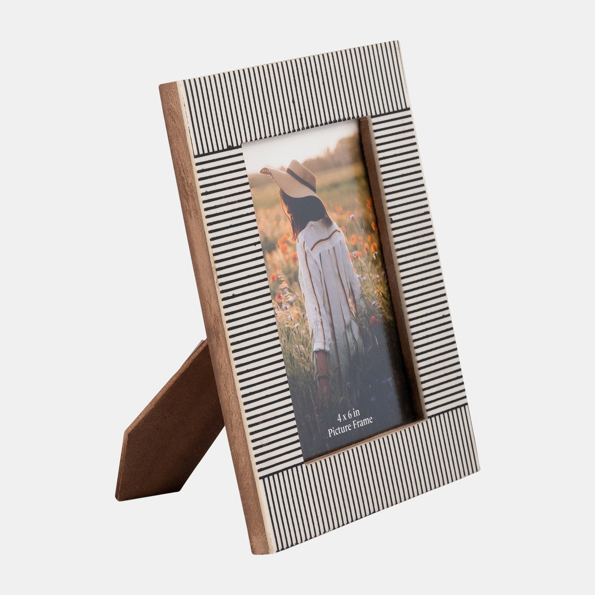 Etched Lines Photo Frame