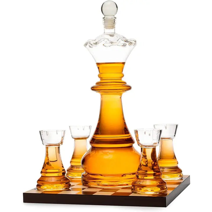 Chess Set Decanter w/ 4 Rook Glasses