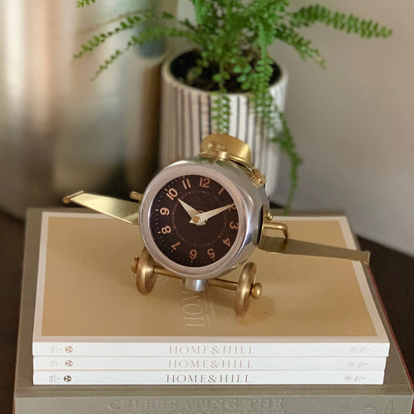 Thunderbolt Table Clock*