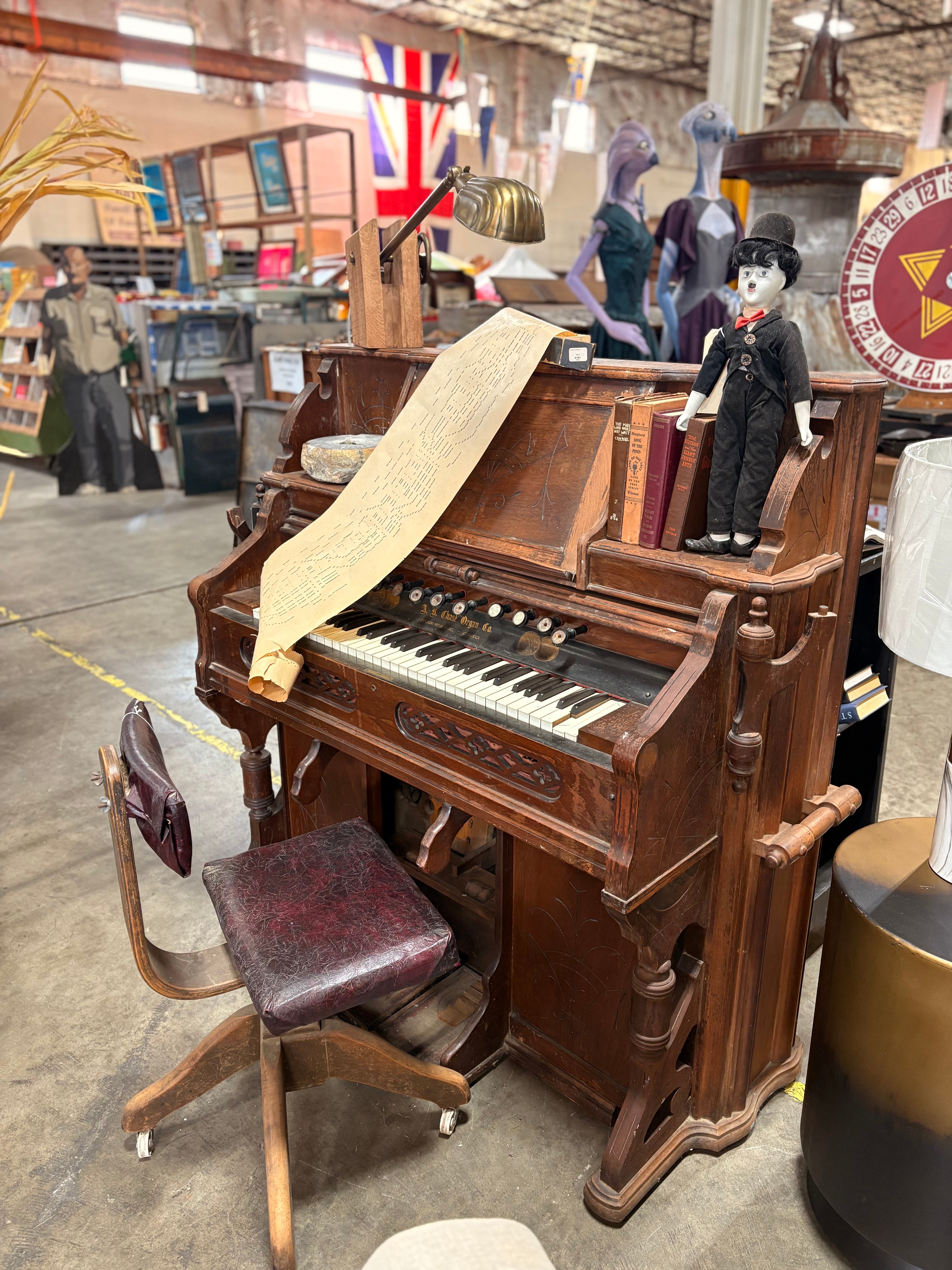 Vintage Organ- Warehouse