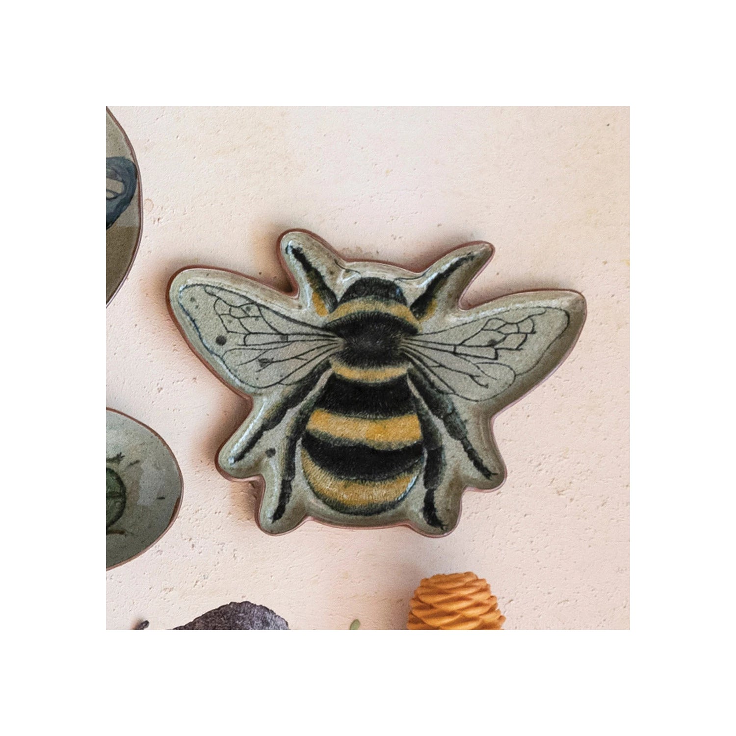 Stoneware Bee Plate