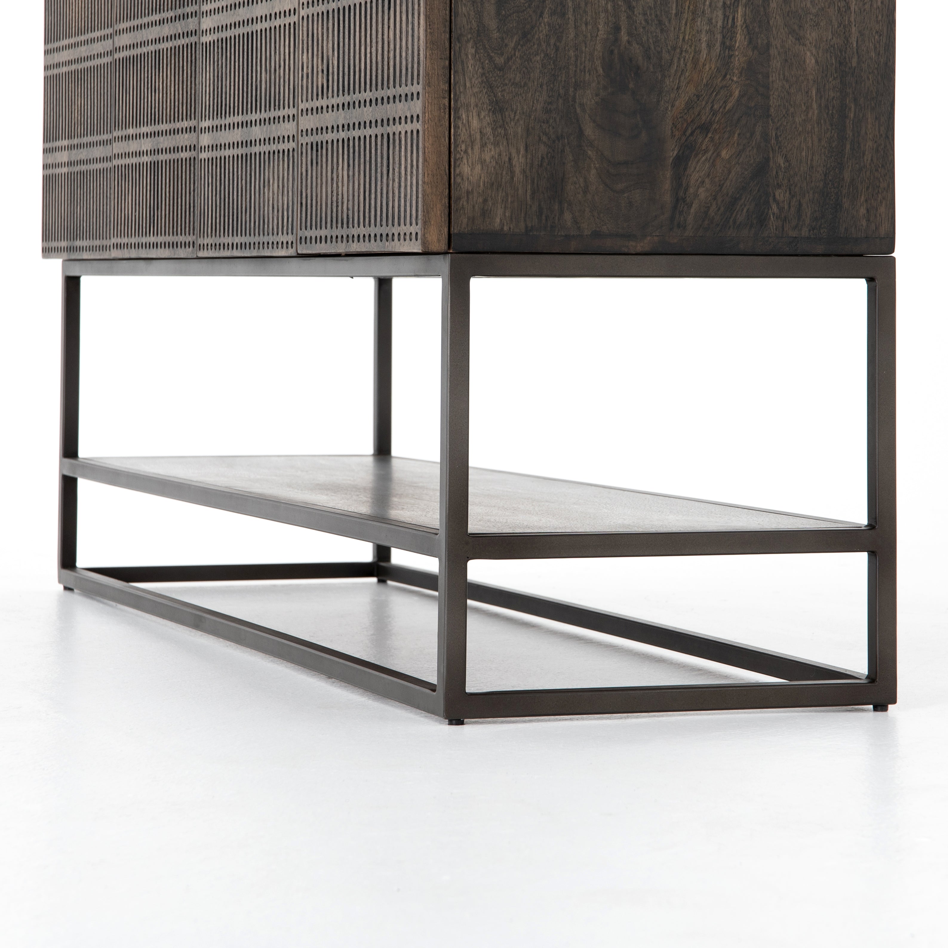 Izabel Small Media Console