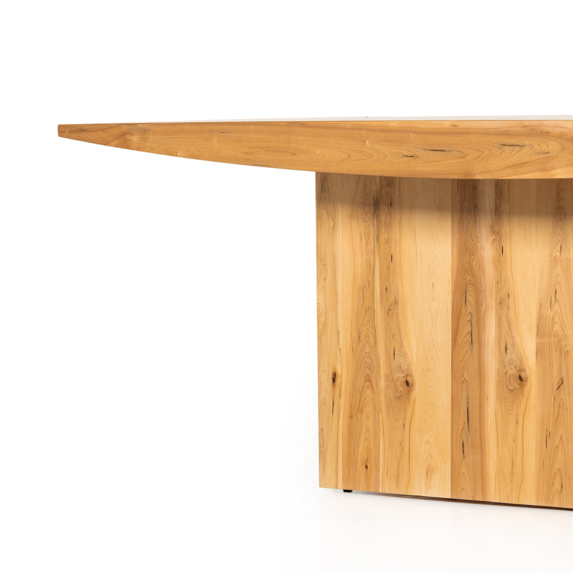 Brucie Dining Table