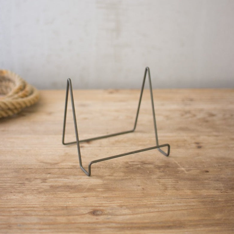 Small Wire Easel