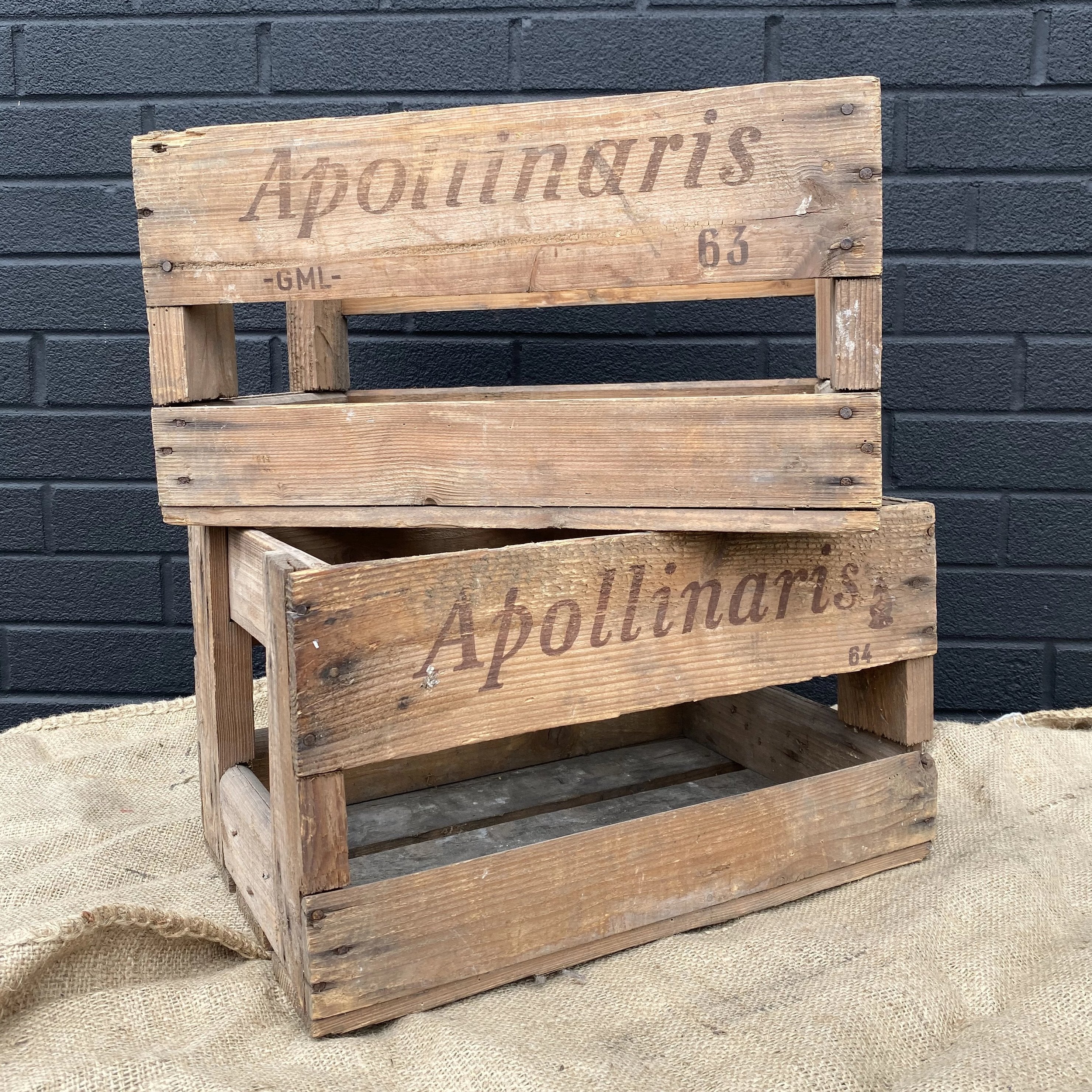 Apollinaris Crate